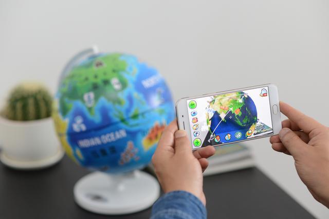 用科技造梦 小熊尼奥AR地球仪——会讲故事的地球仪